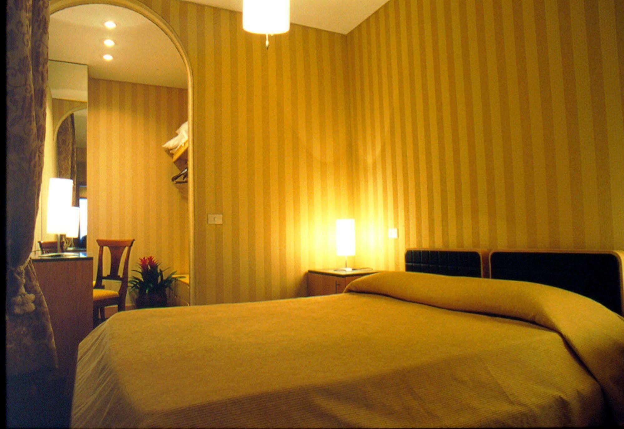 Lemon Garden Hotel Rom Eksteriør billede